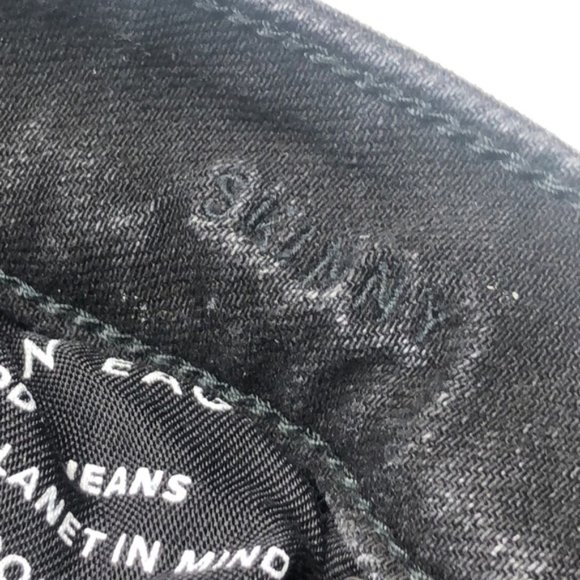 LIKE NEW MENS DISTRESS BLACKWASH SKINNY JEANS 26x28 ⭐️ - Picture 4 of 15